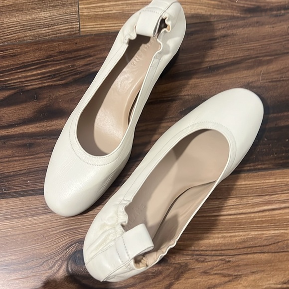 New Everlane leather small heel shoe, size 7.5 - Picture 6 of 6